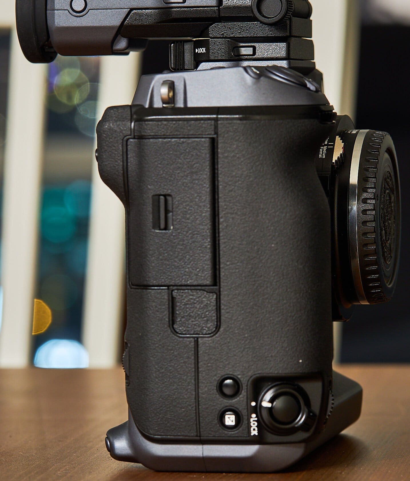 Testing the Fotodiox Pro EF to GFX adapter on the GFX 100